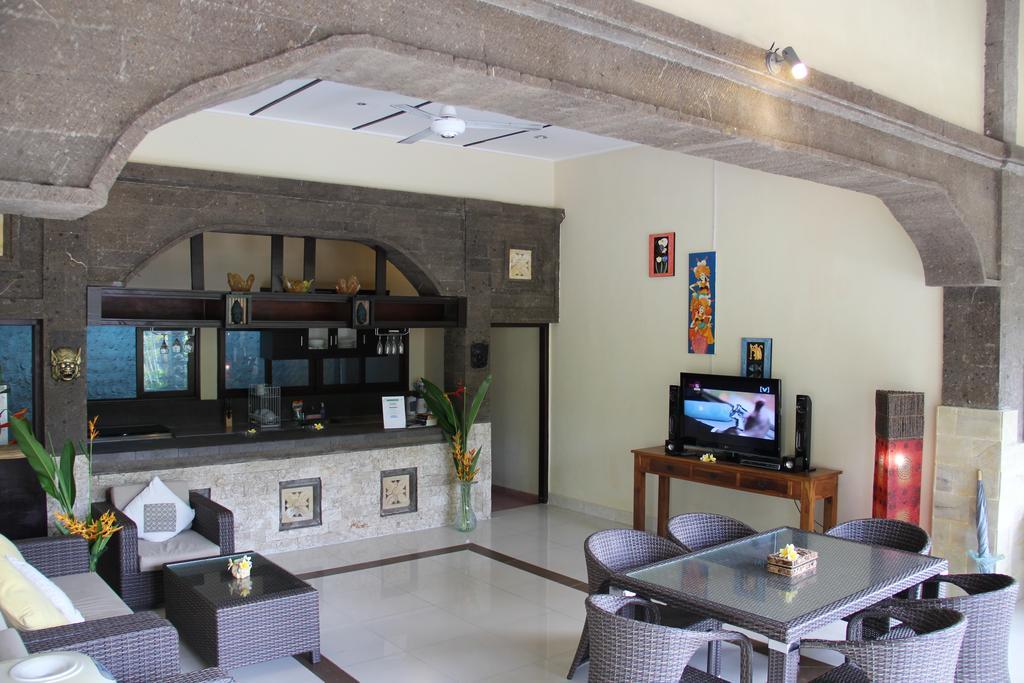 The Catur Villa Seminyak  Room photo